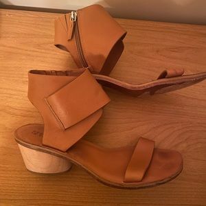 Derek Lam stacked heel sandal size 8